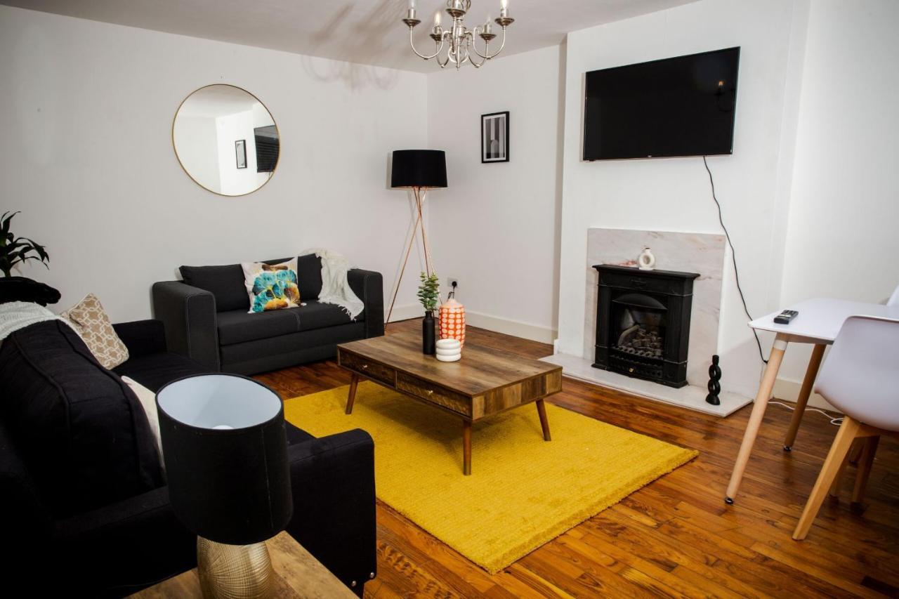 Tower Square House Villa Alloa Bagian luar foto