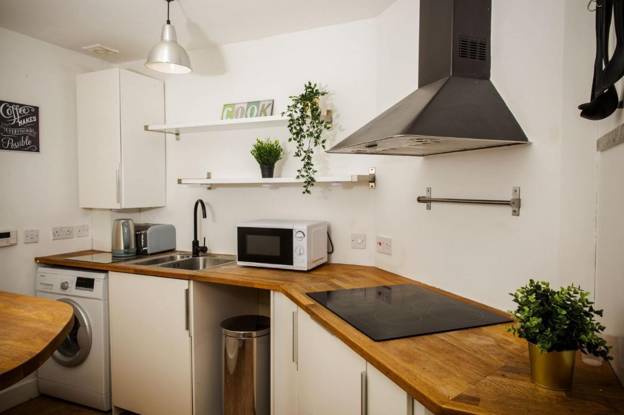 Tower Square House Villa Alloa Bagian luar foto